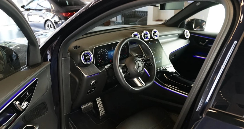 Audi A4 cena 109900 przebieg: 68332, rok produkcji 2019 z Gdynia małe 631